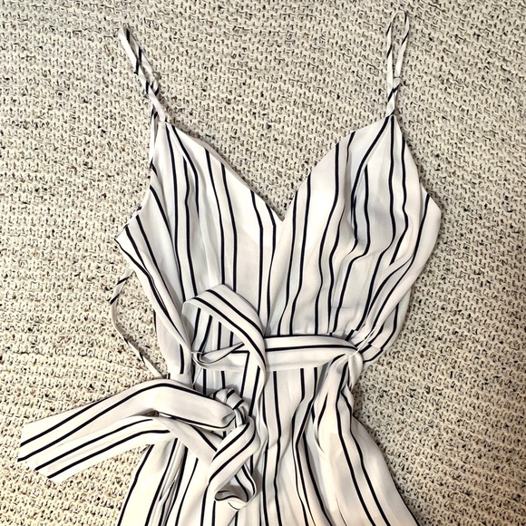 Forever 21 Striped Jumpsuit - Picture 2 of 8